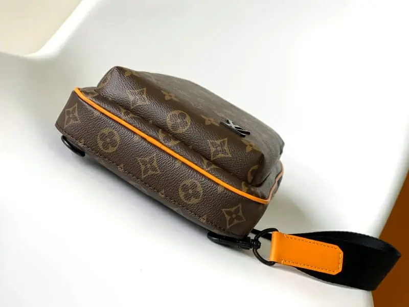 louis vuitton aaa homme mini sac a main s_117b3ba3